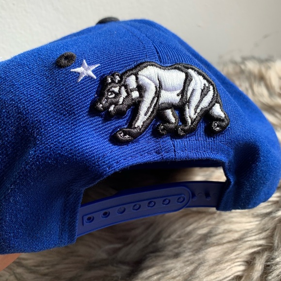 New Blue California Snapback - Picture 6 of 6